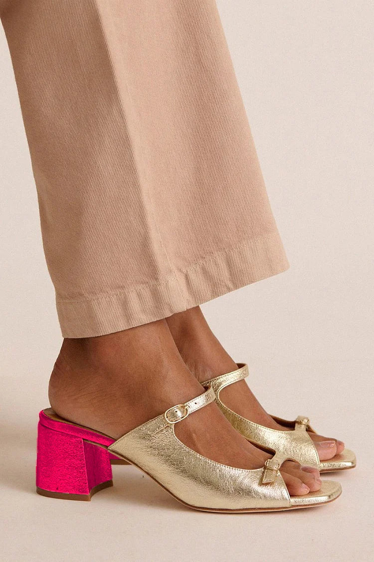 Vera | Wide Heels with Ankle Strap and Block Shoe Tip