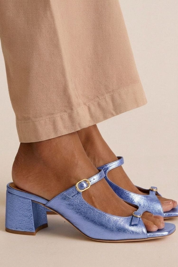Vera | Wide Heels with Ankle Strap and Block Shoe Tip