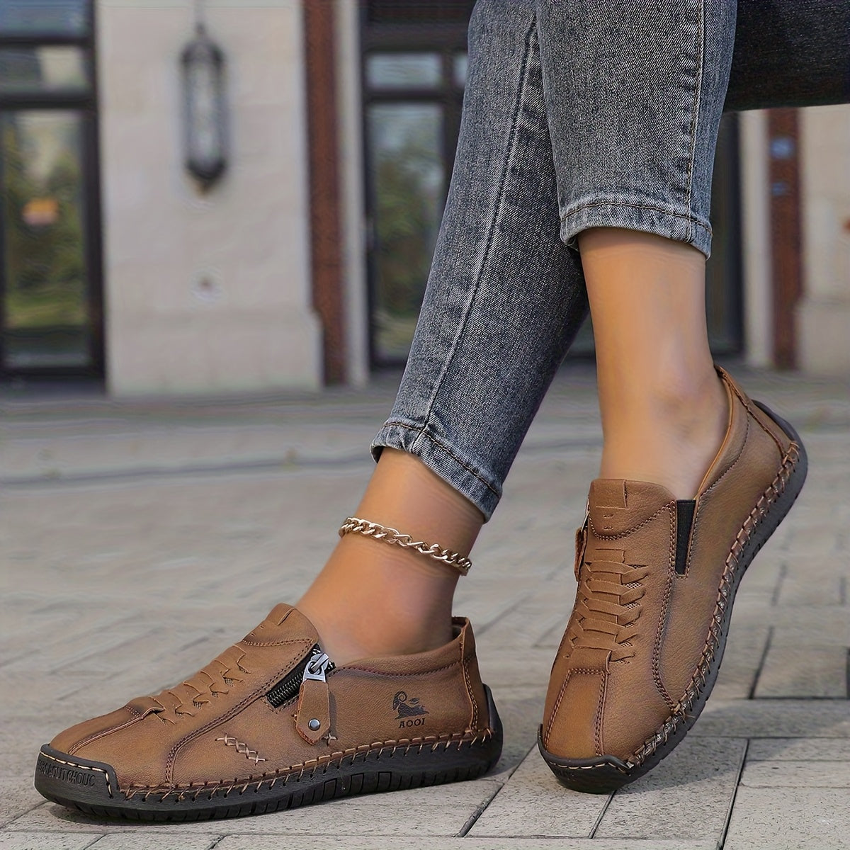 Katherine | Elegant Comfort with a Practical Zipper
