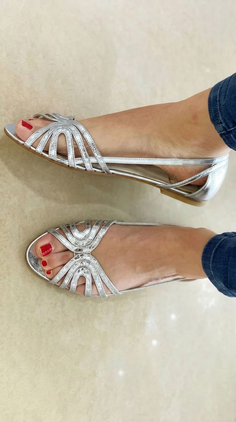 Thalia | Sandals with Open Toe and Metallic Shine