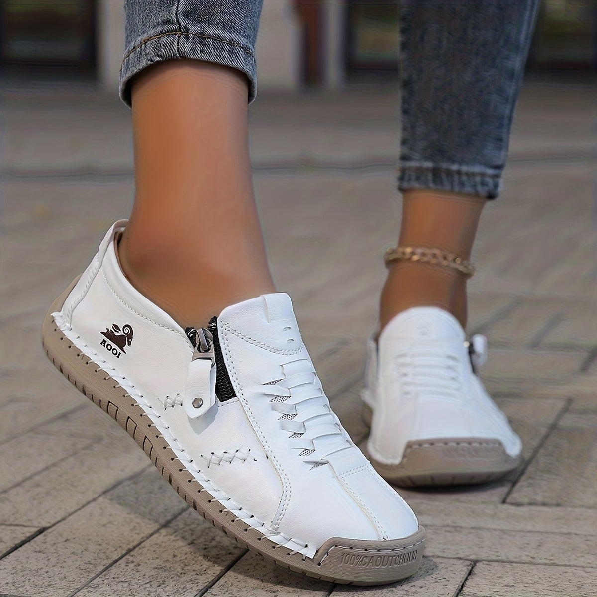 Katherine | Elegant Comfort with a Practical Zipper