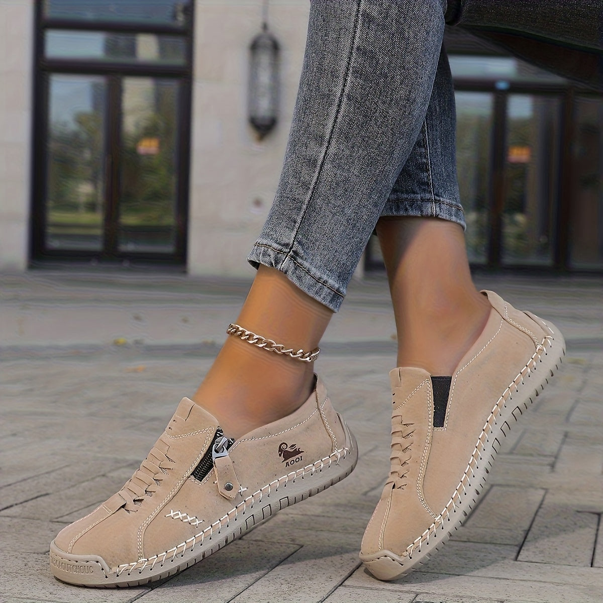 Katherine | Elegant Comfort with a Practical Zipper