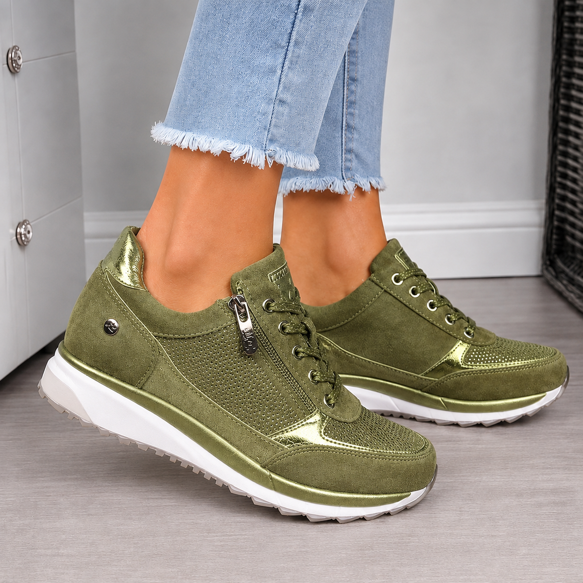 Lily™ Ergonomic Orthopedic Sneakers