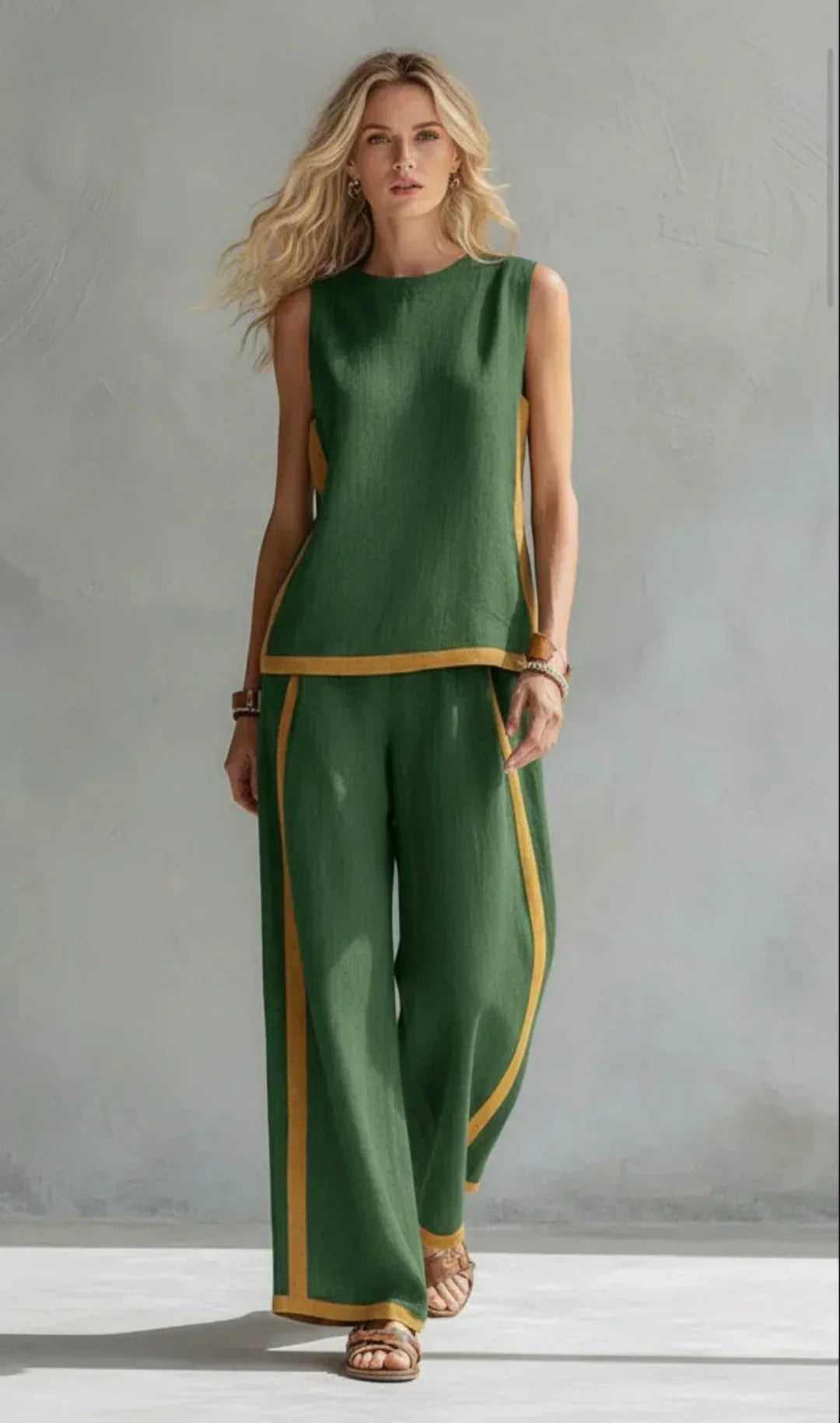 Ursula | Chic-casual vest and pants set with two-tone finishes