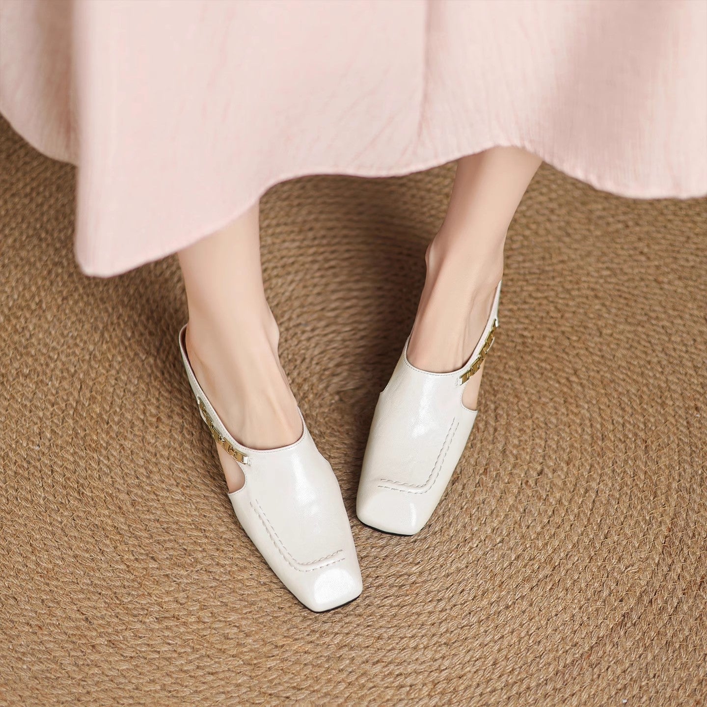 Avella | Leather Mules