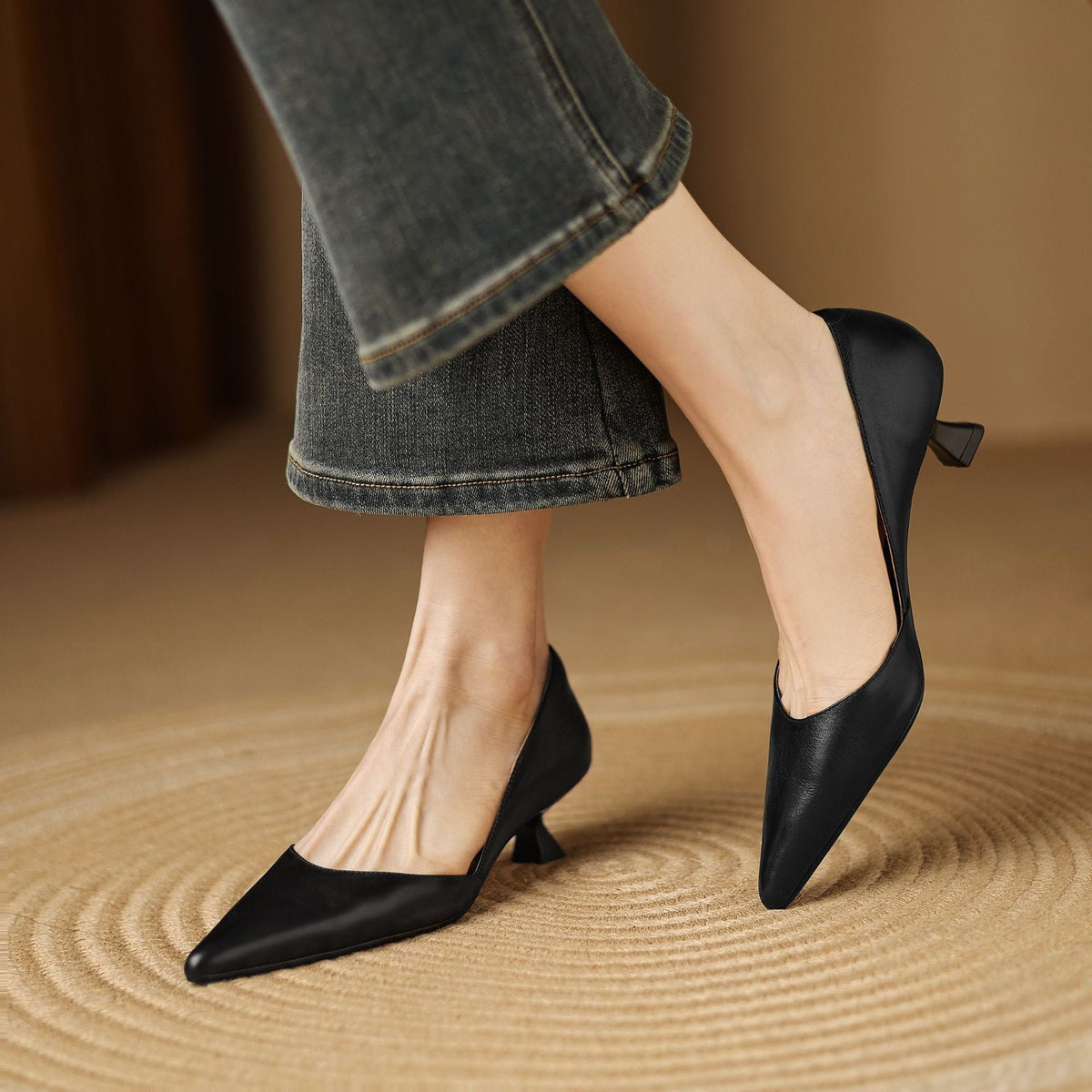 Ceyra | Leather Kitten Heels
