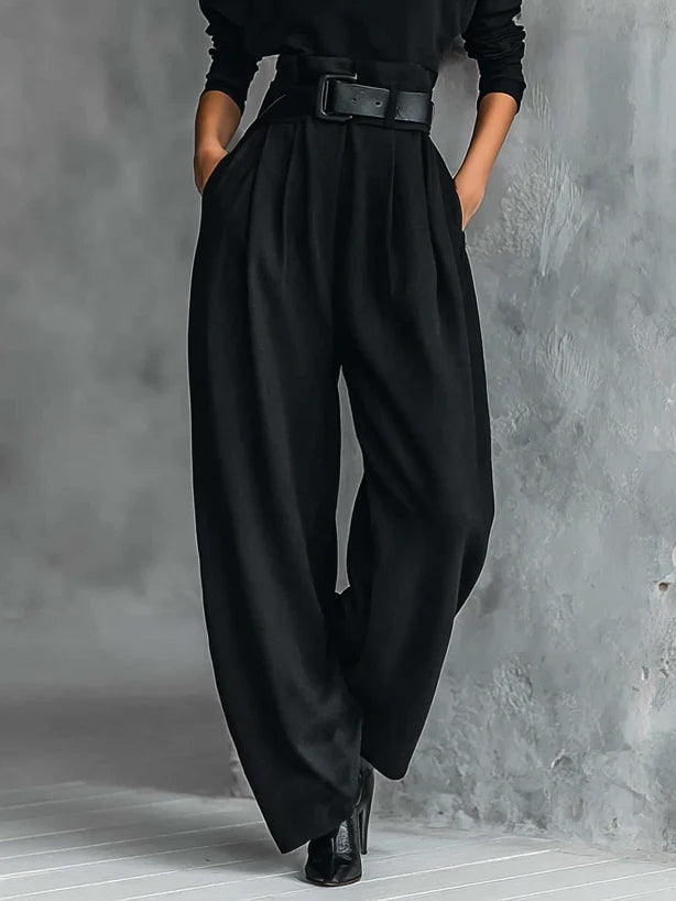Belly | Two-piece set with long-sleeve high-neck black top and straight-leg pants (including belt)