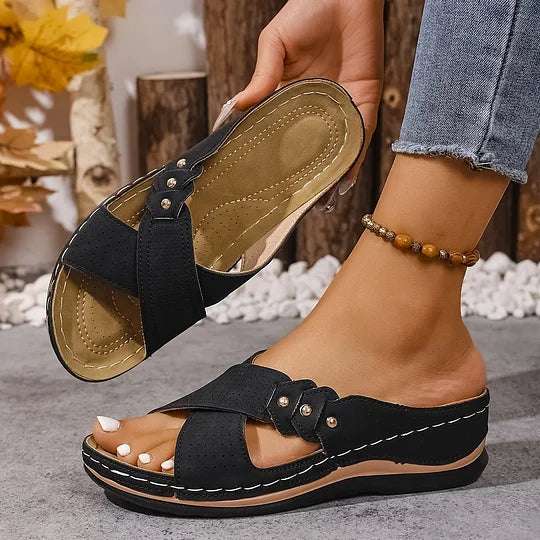 Hensley | Orthopedic Sandals