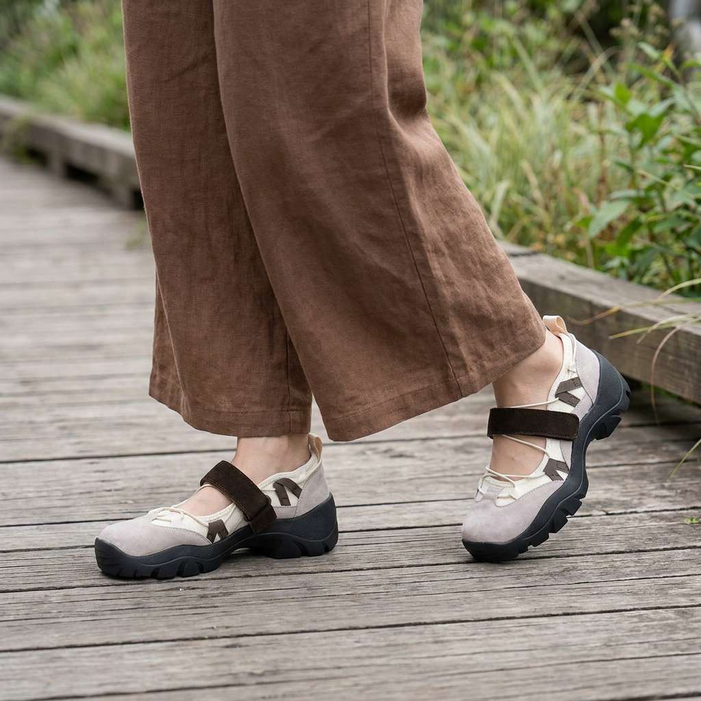 Vicky | Comfort Loafer with Velcro Closure